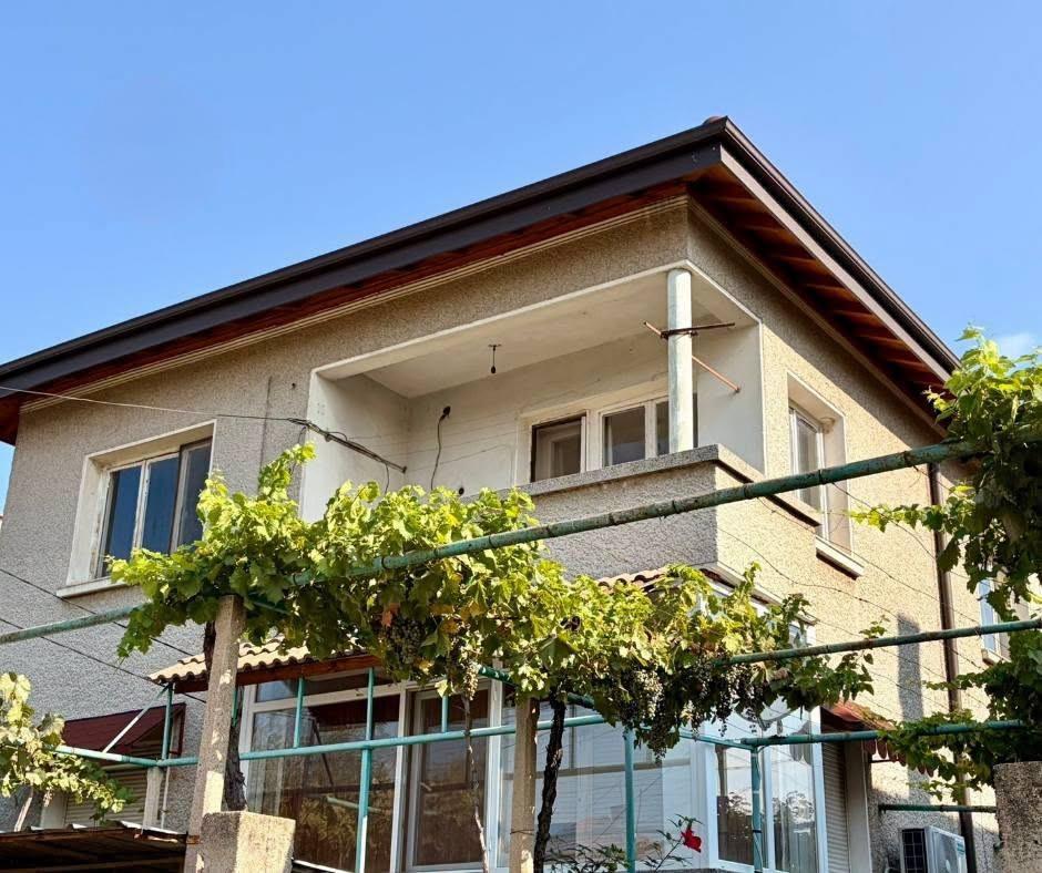 House Floor for Sale in Banya, Plovdiv