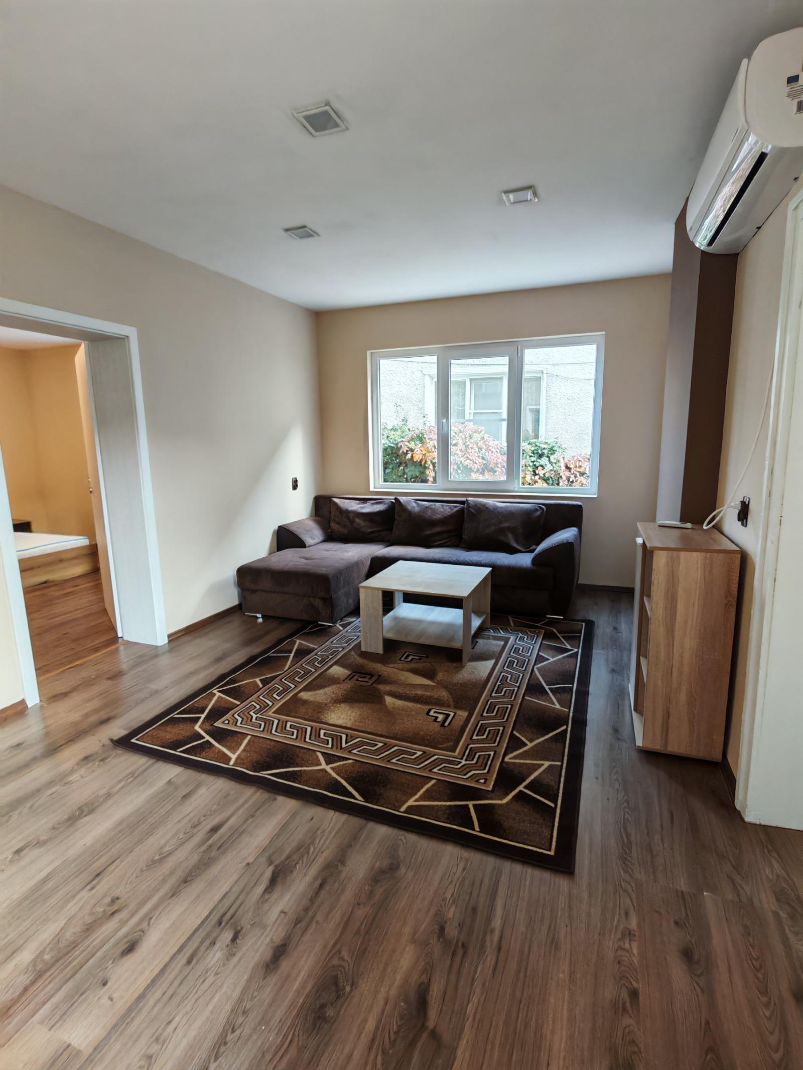 House Floor for Sale in Montana, Wider Center