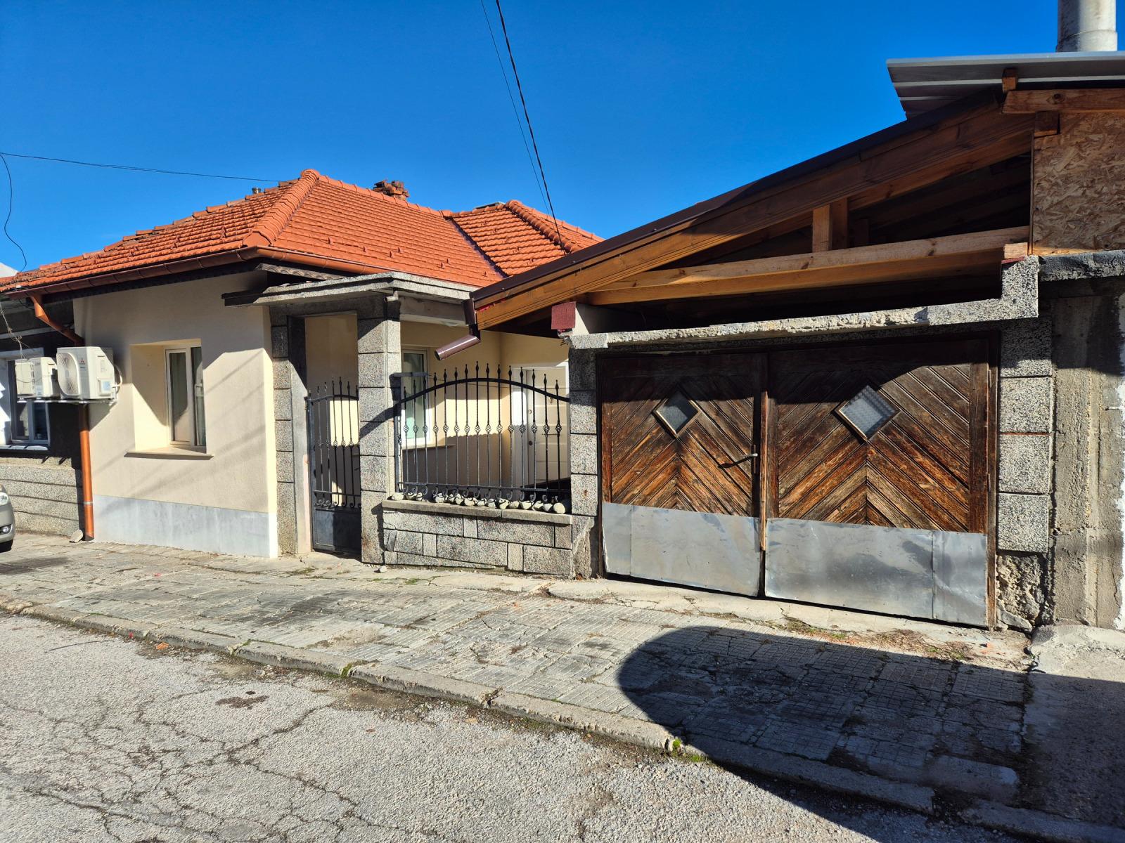 House for Sale in Troyan, Lovech