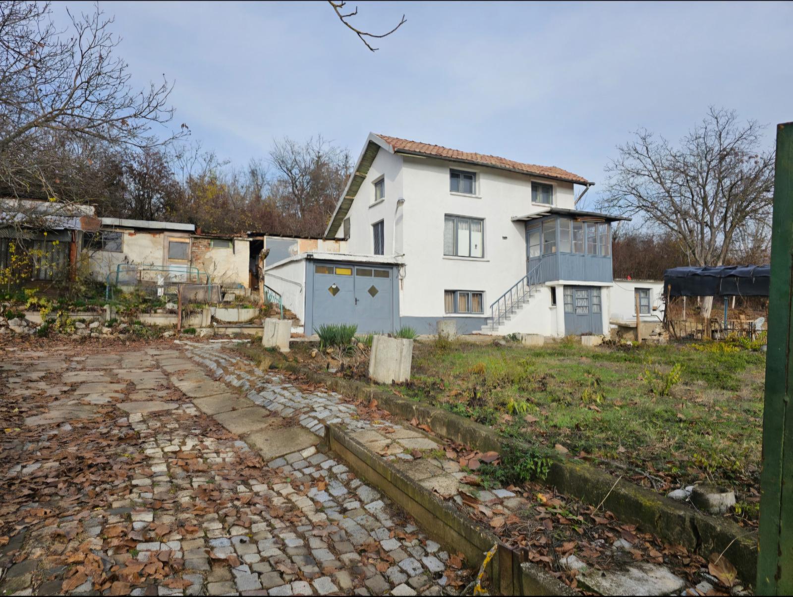 House for Sale in Pleven, Orleto Area