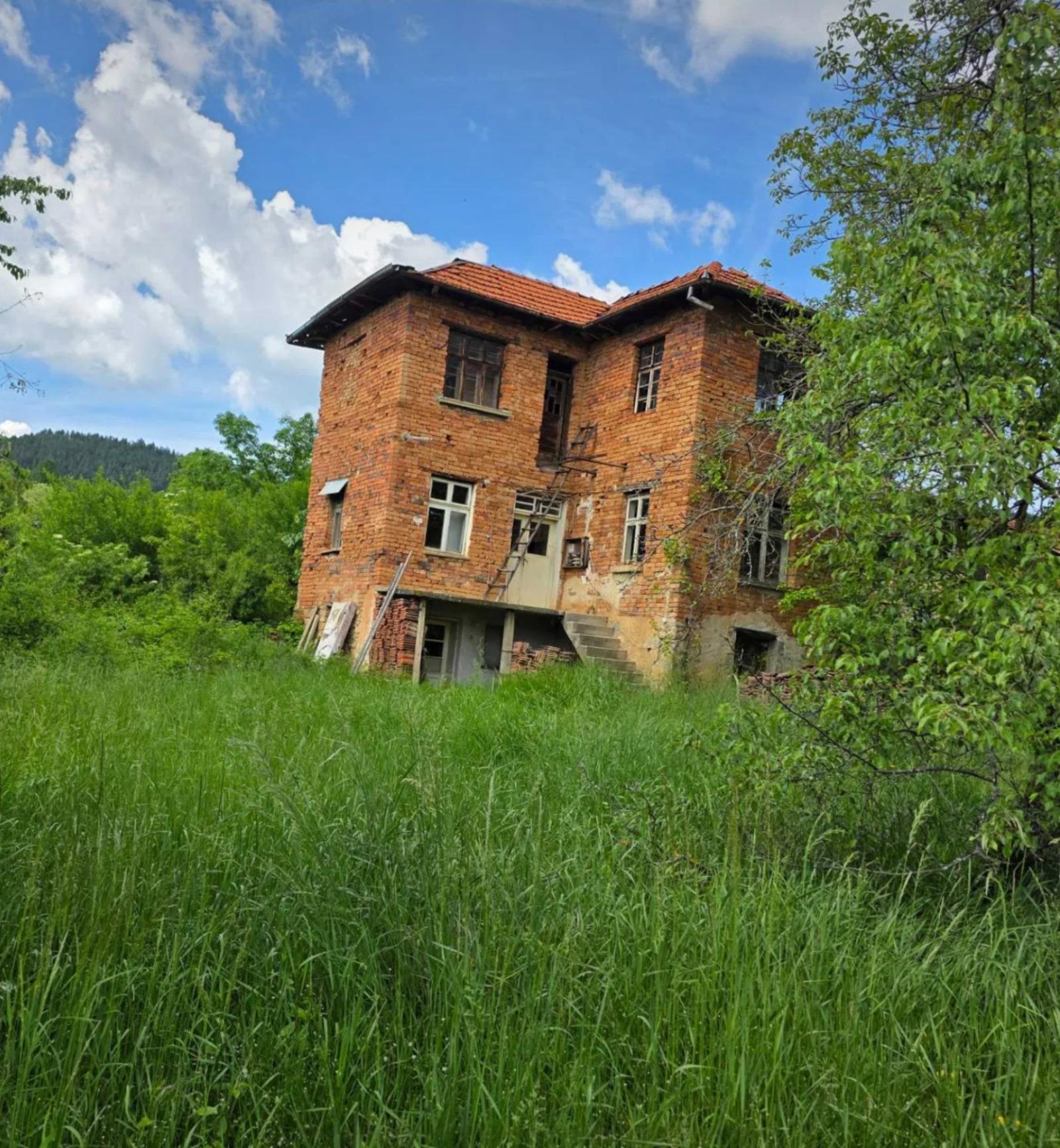 House for Sale in Troyan, Lovech