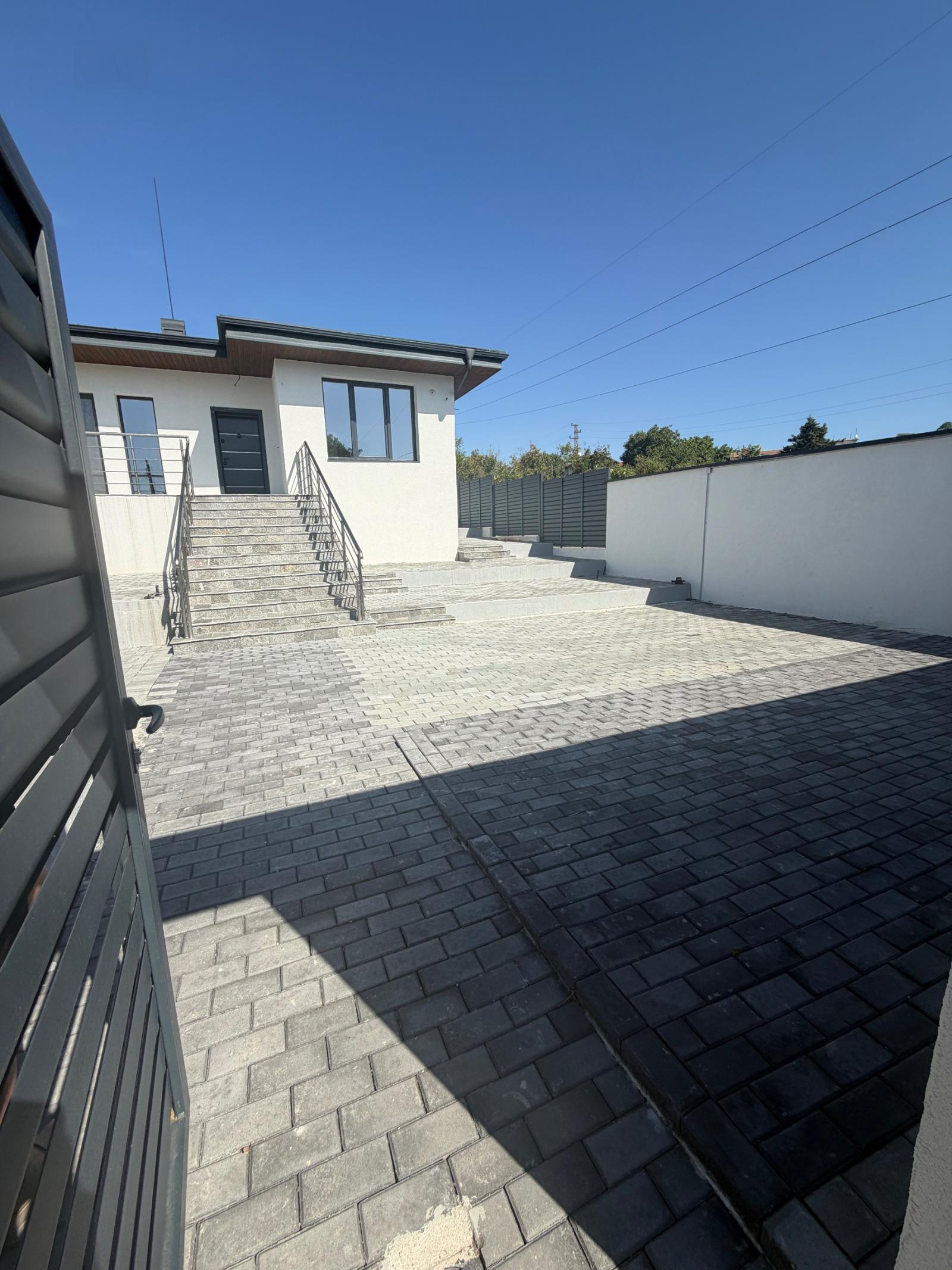 House for Sale in Zmeyovo, Stara Zagora