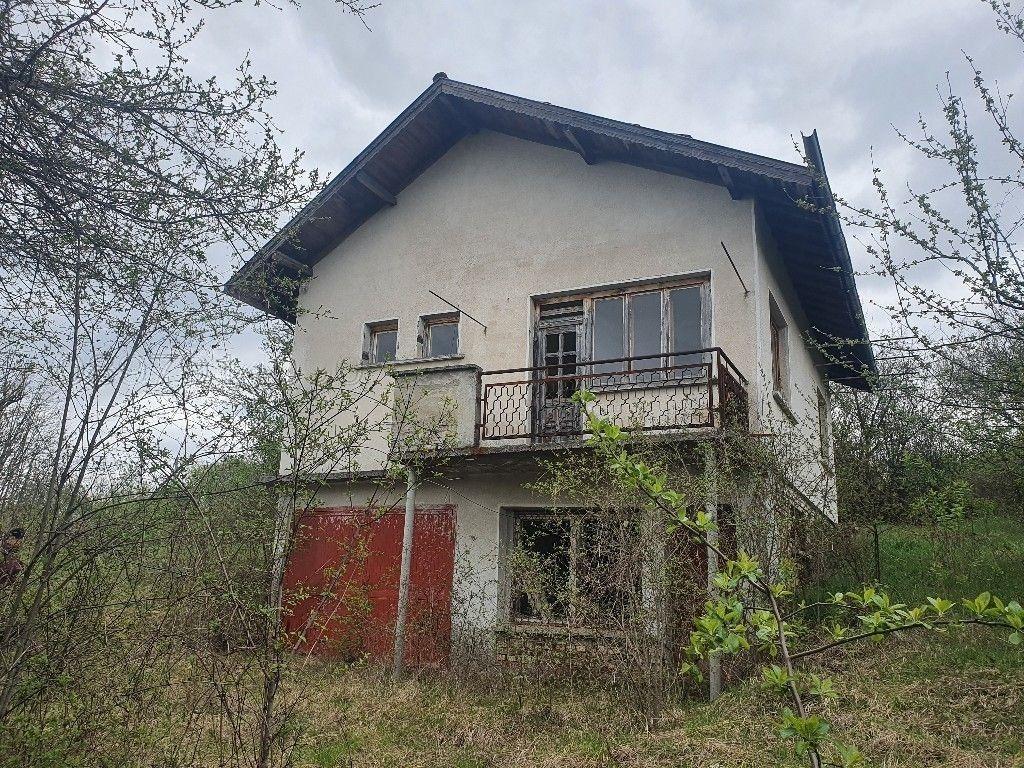 Villa for Sale in Dobrevtsi, Lovech