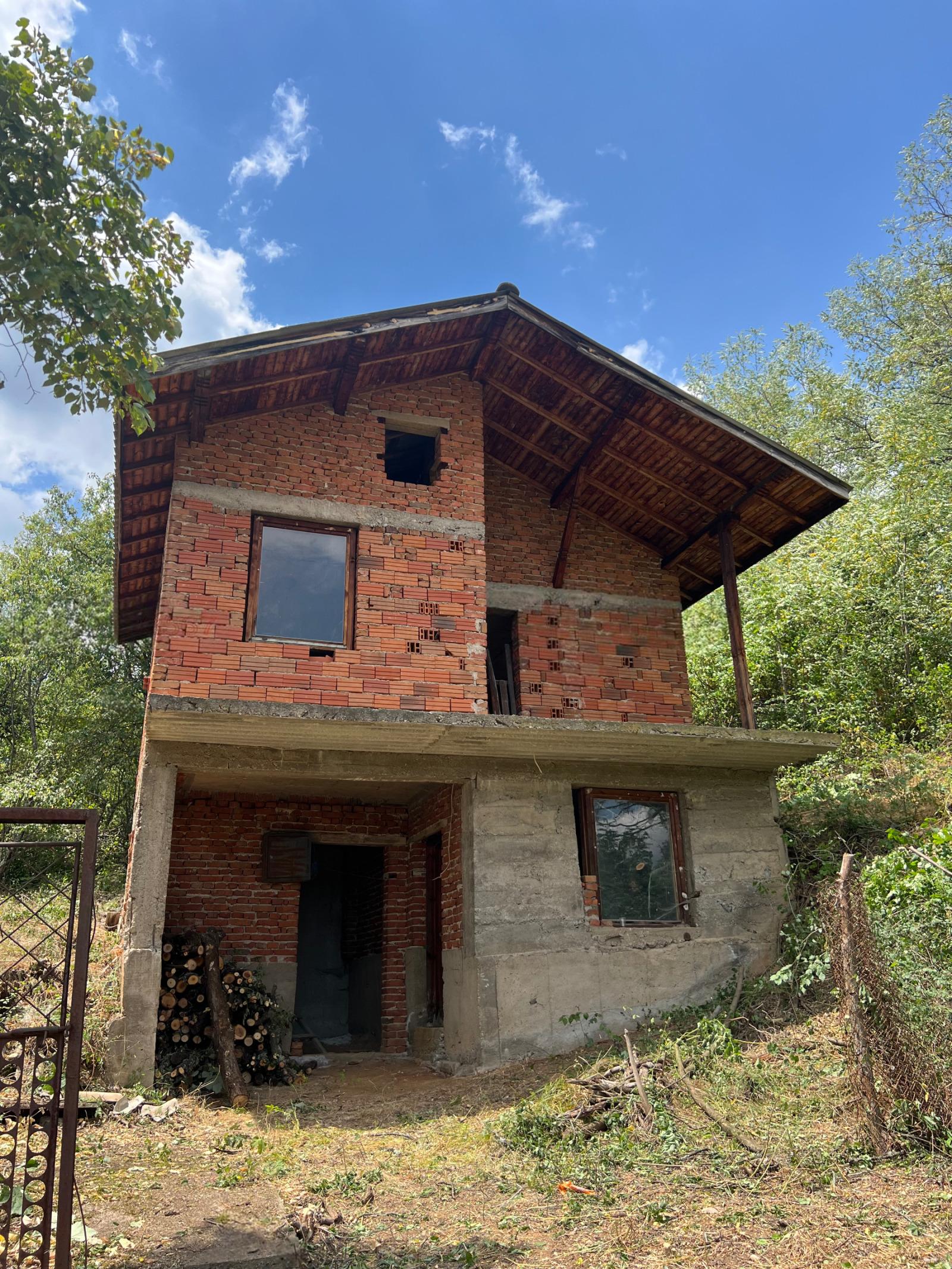 House for Sale in Eremiya, Kyustendil
