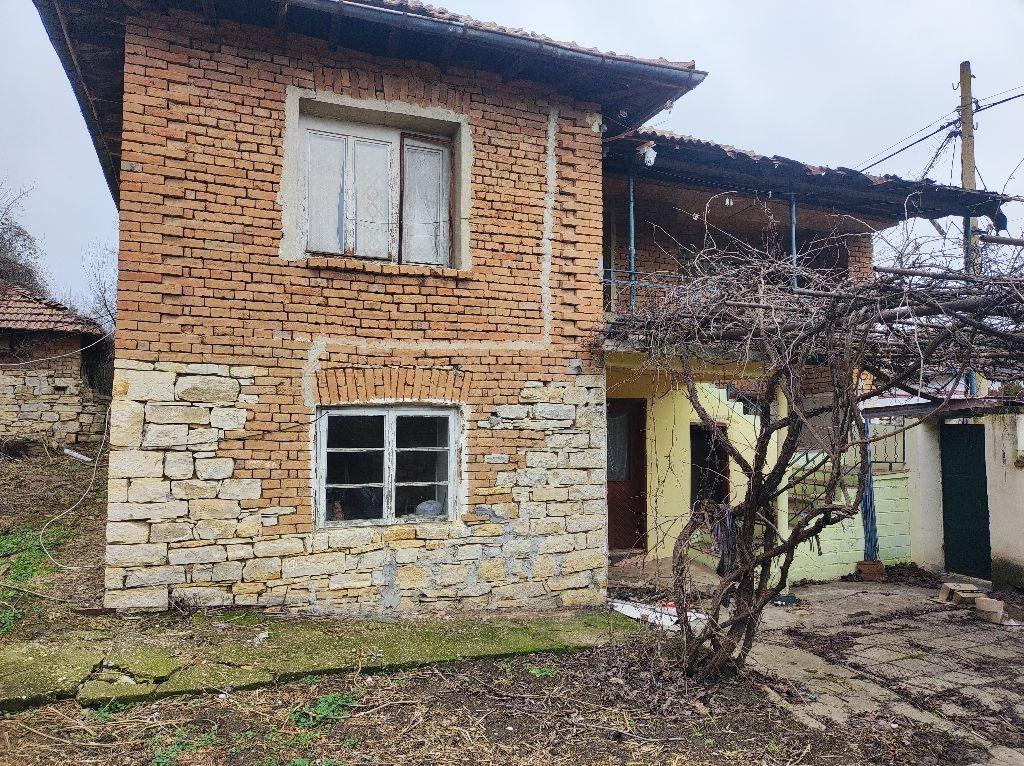 House for Sale in Koprivets, Ruse
