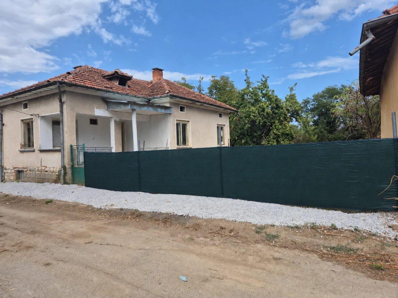 House for Sale in Skravena, Sofia Province