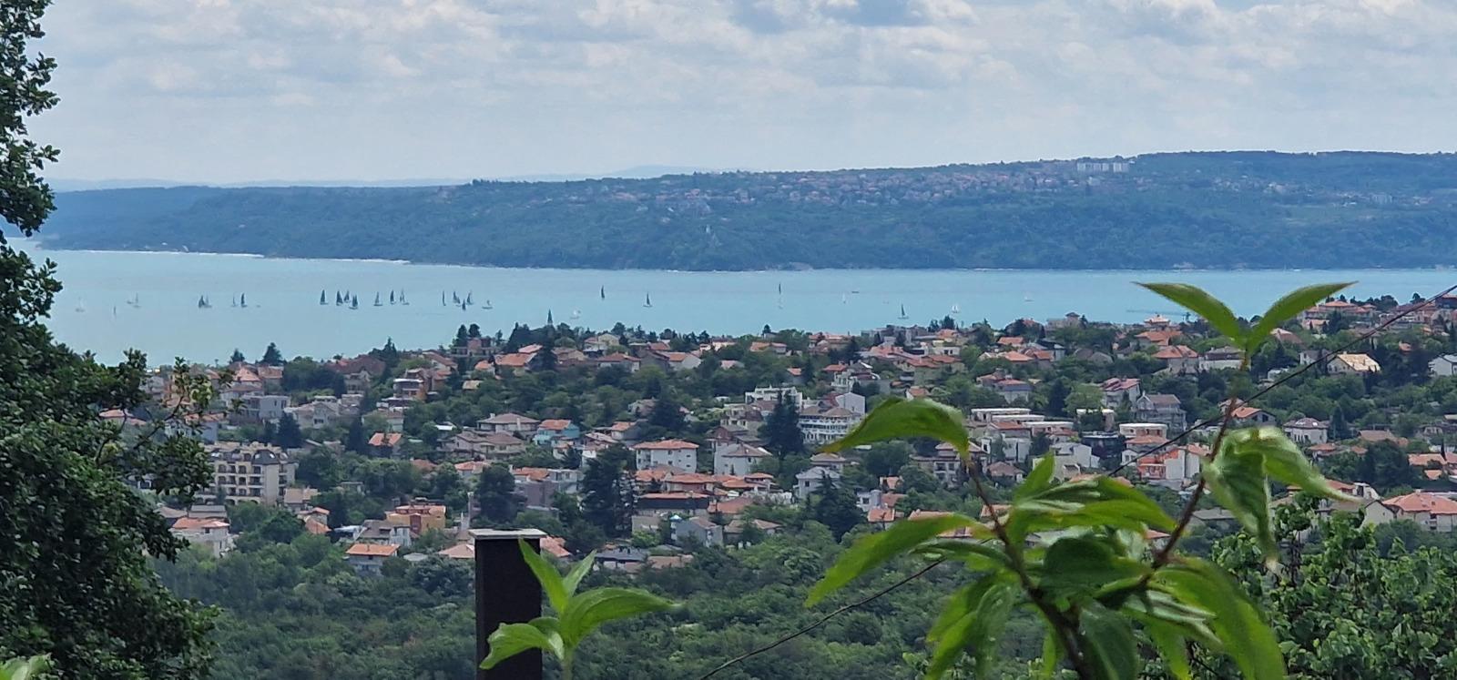 House for Sale in Varna, Manastirski rid Area