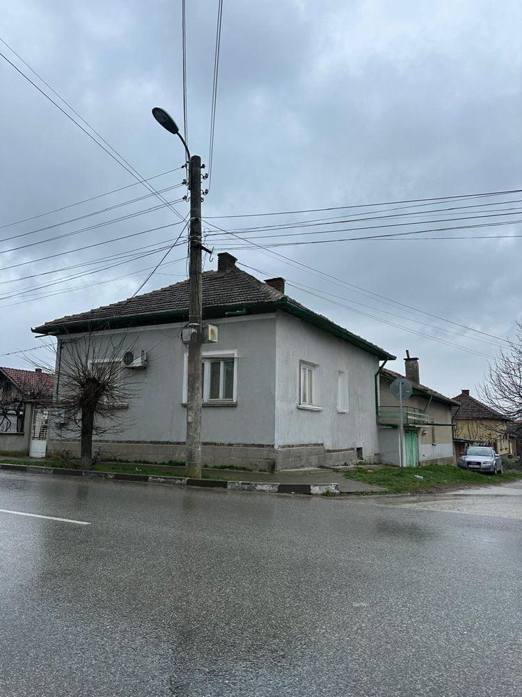 House for Sale in Gulyantsi, Pleven