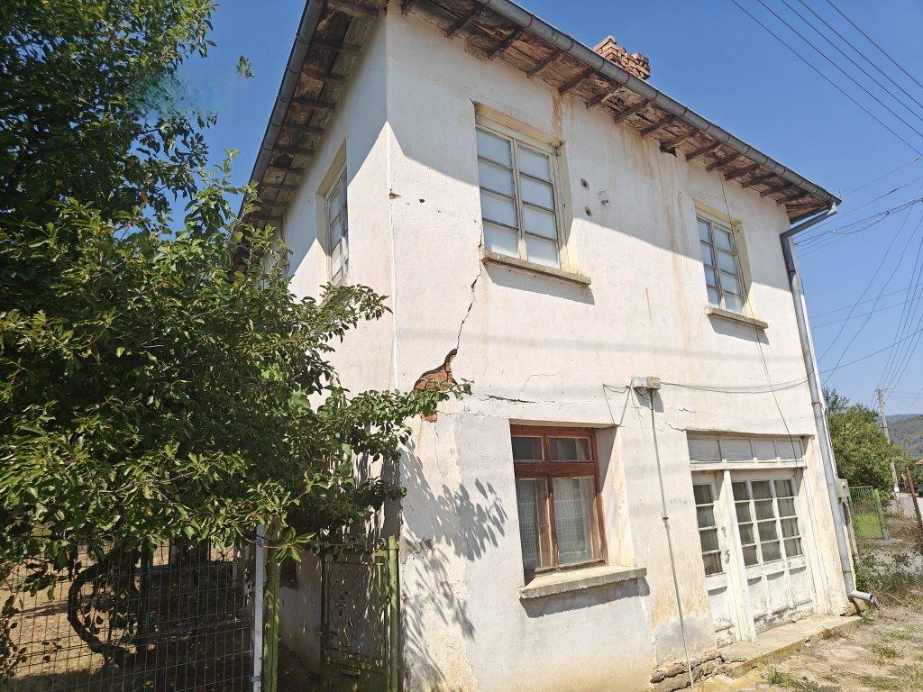 House for Sale in Vidrare, Sofia Province