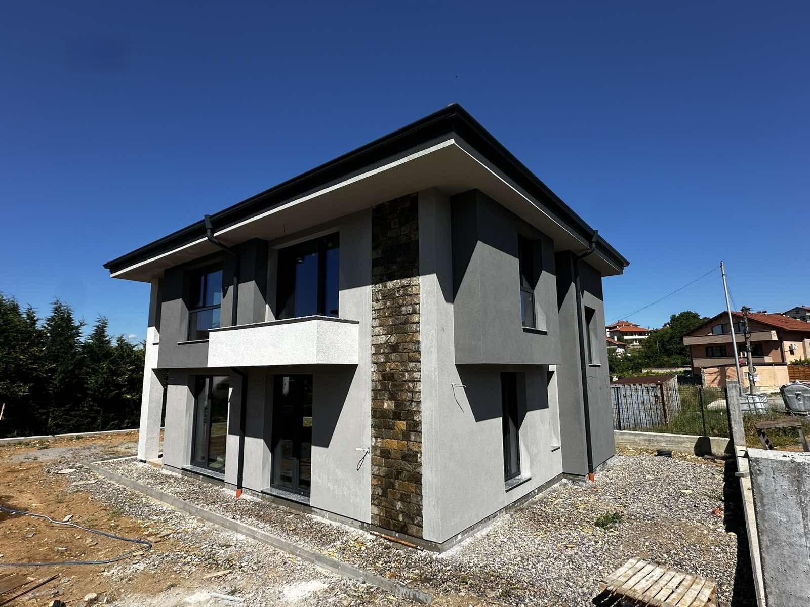 House for Sale in Izgrev, Blagoevgrad