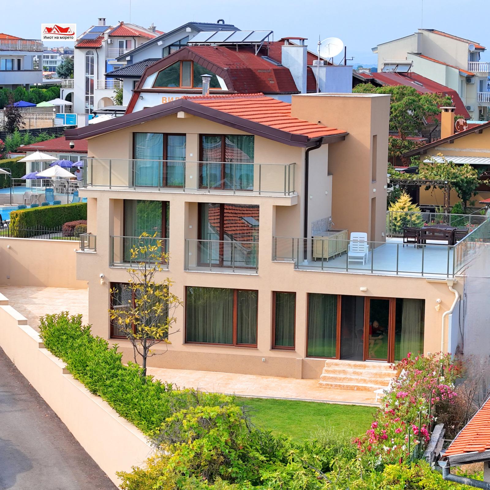 House for Sale in Chernomorets, Burgas
