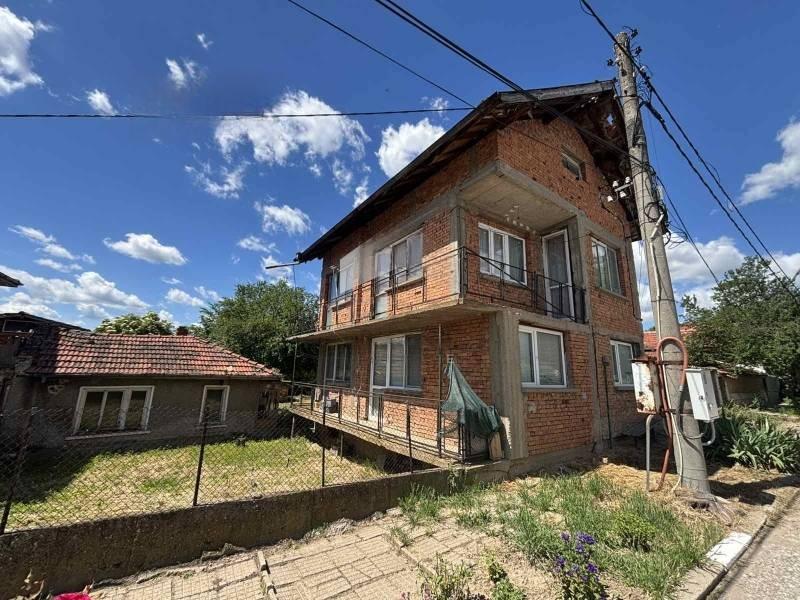 House for Sale in Shtraklevo, Ruse