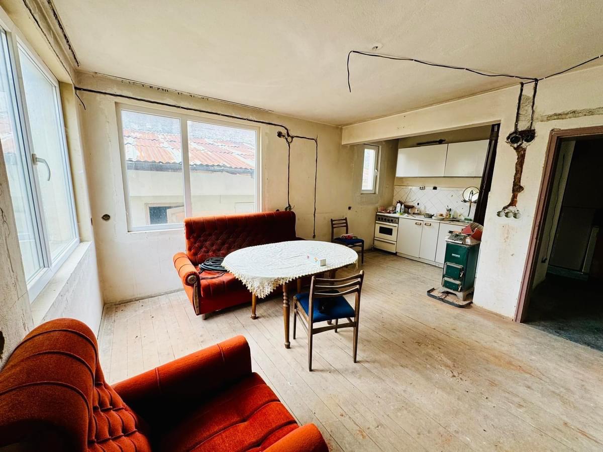 House for Sale in Berkovitsa, Montana