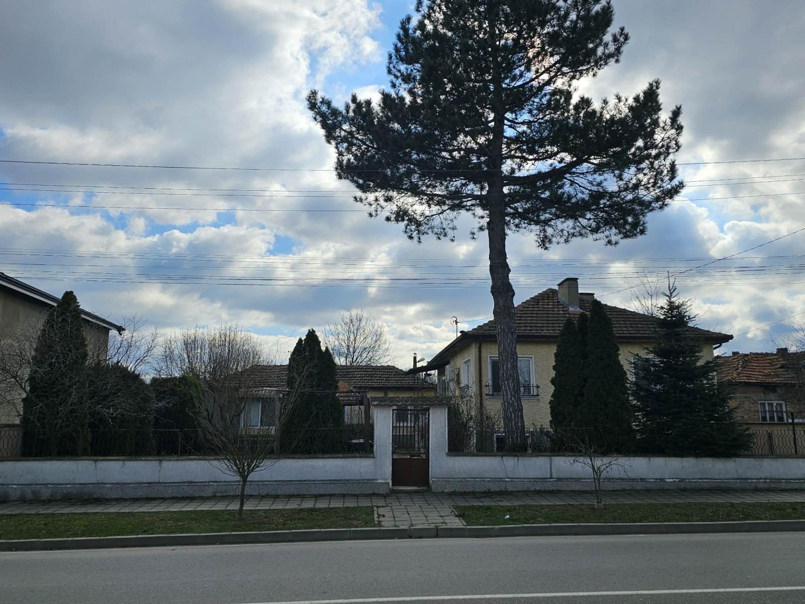 House for Sale in Dolni chiflik, Varna