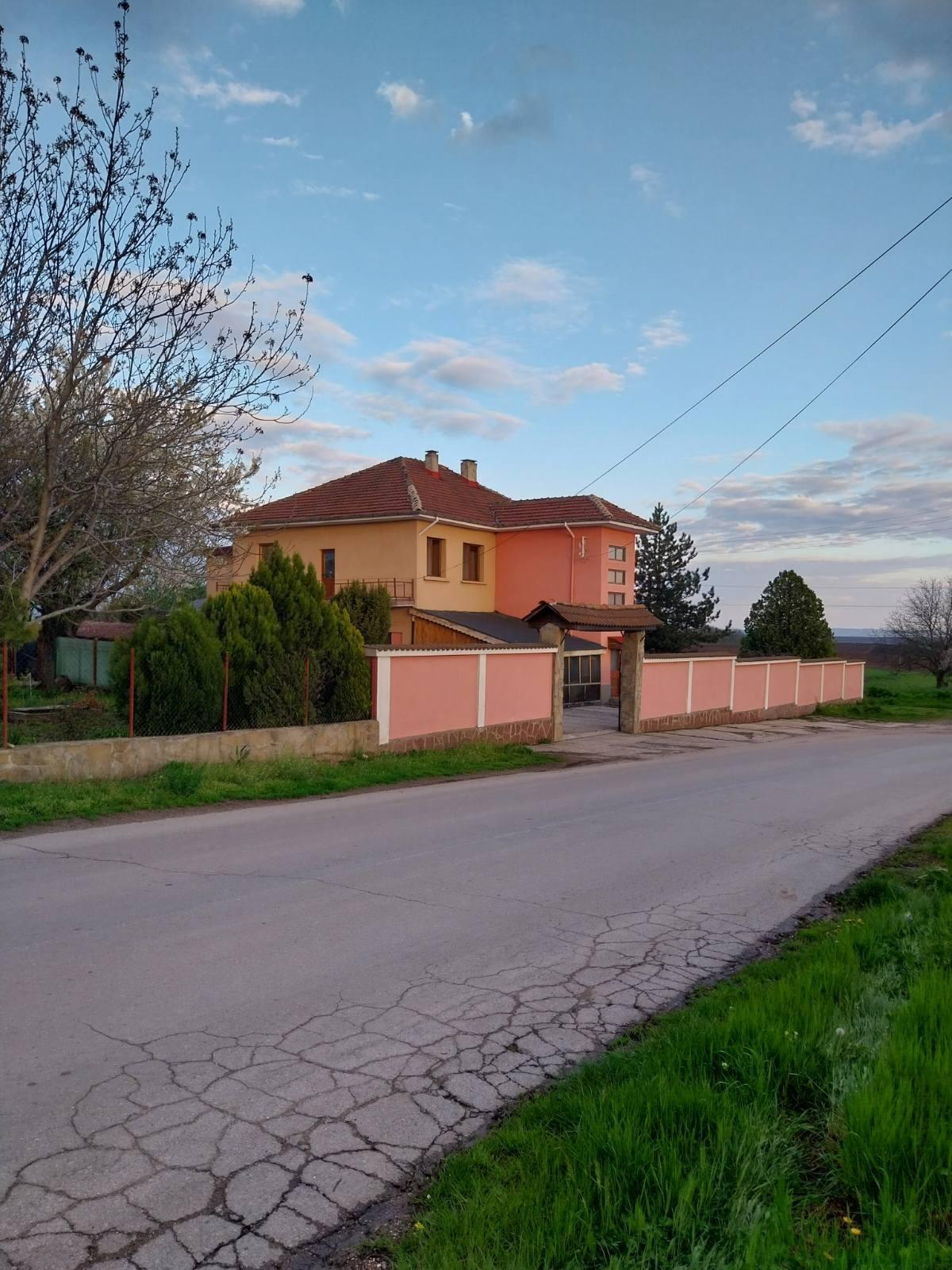 House for Sale in Ruse, Basarbovo