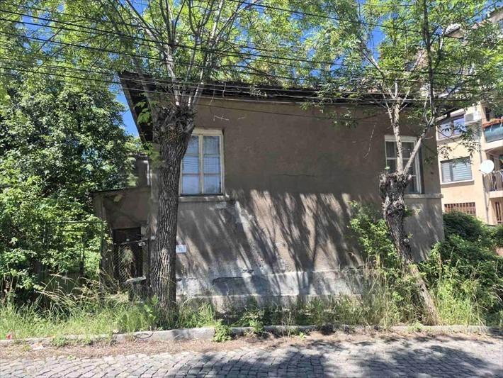 House for Sale in Pernik, Center