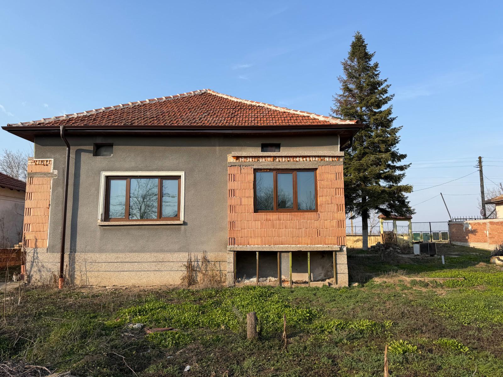 House for Sale in Dolna Mitropoliya, Pleven