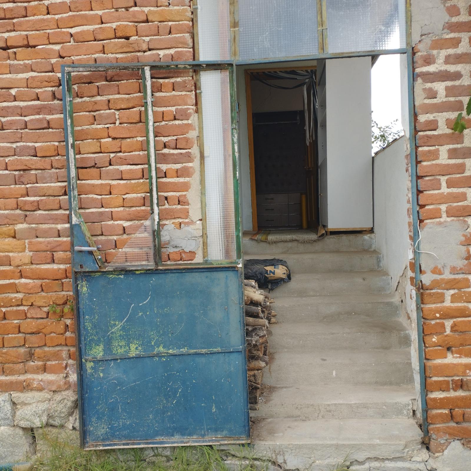 House for Sale in Tsarimir, Plovdiv