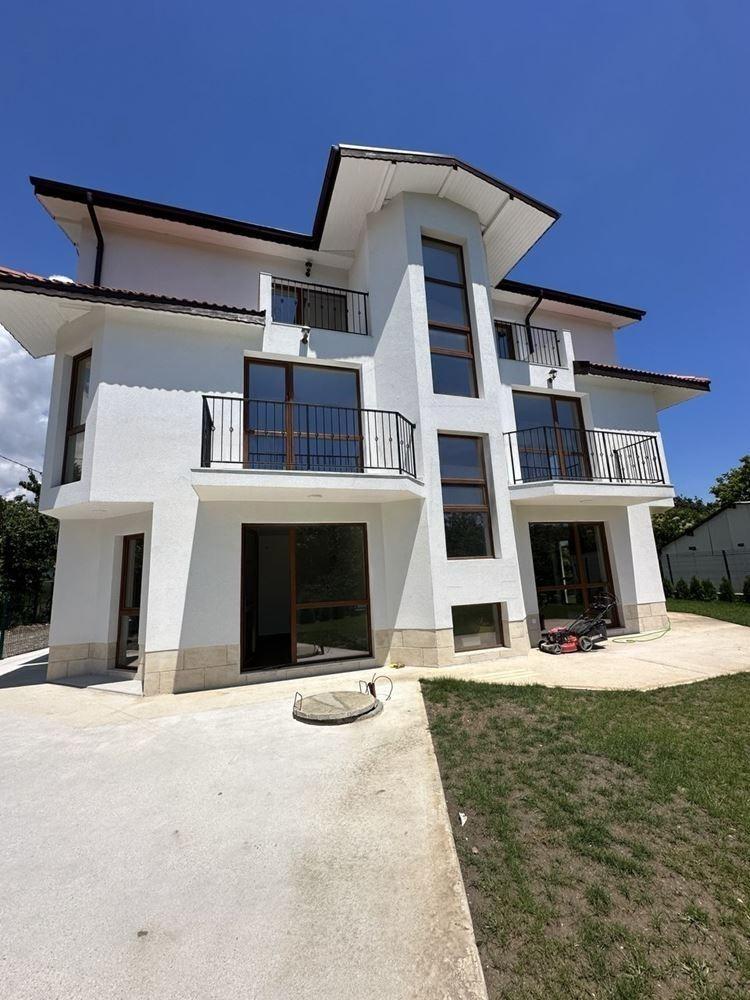 House for Sale in Varna, Alen mak Area