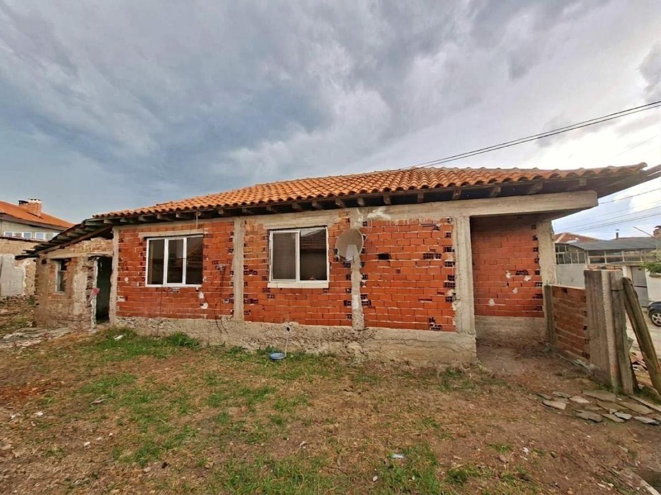 House for Sale in Parvomay, Plovdiv