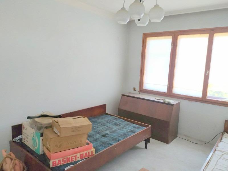 House Floor for Sale in Karnobat, Burgas