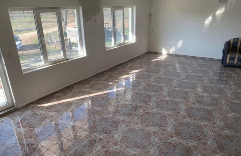 House for Sale in Poroy, Burgas