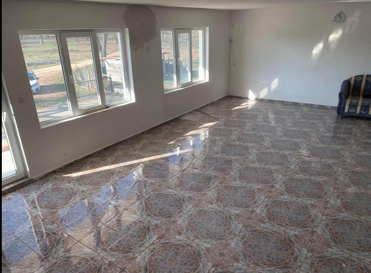 House for Sale in Poroy, Burgas