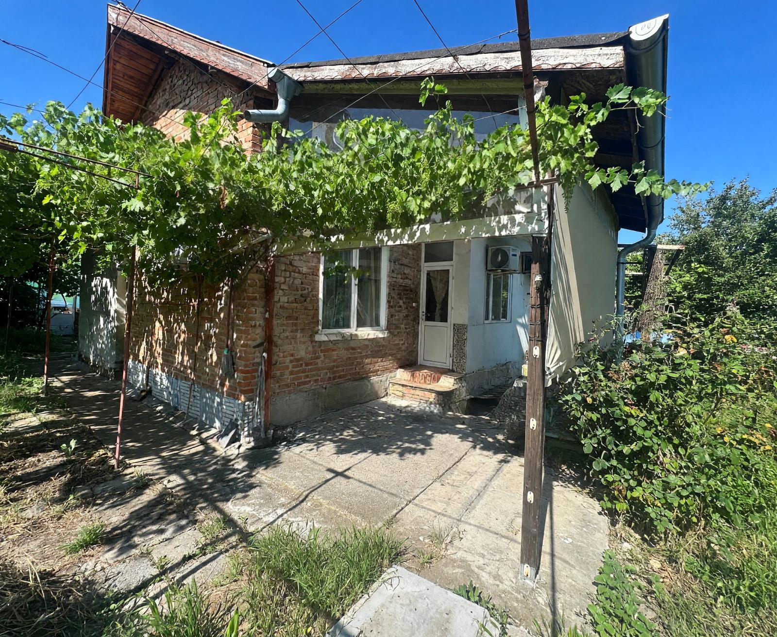 House for Sale in Burgas, Mirolyubovo