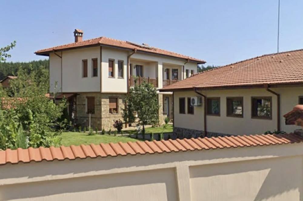 House for Sale in Stolnik, Sofia Province