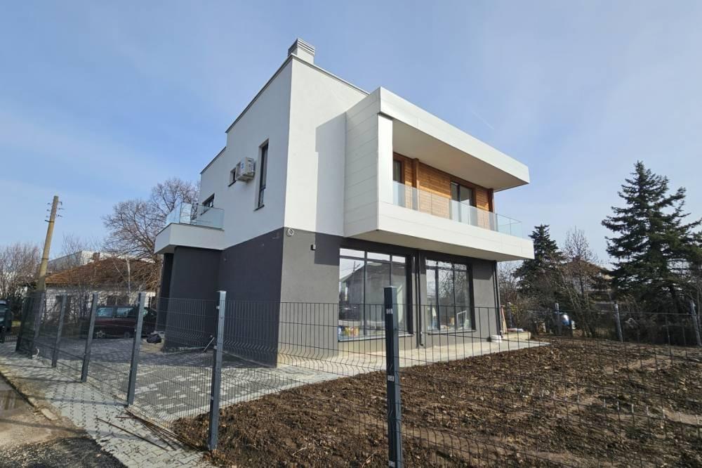 House for Sale in Musachevo, Sofia Province