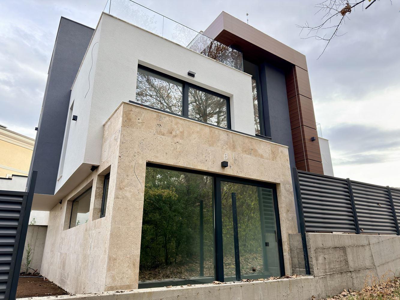 House for Sale in Belashtitsa, Plovdiv