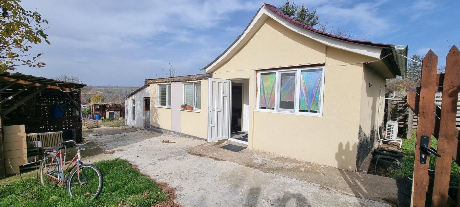 Villa for Sale in Razgrad, Promishlena zona – Zapad