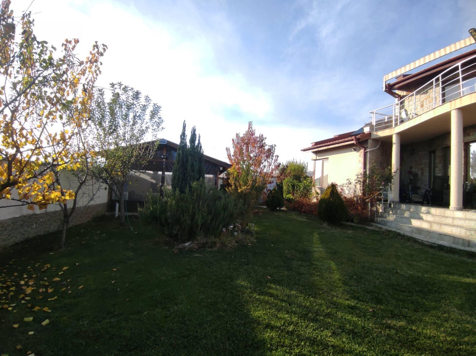 House for Sale in Stara Zagora, Zheleznik – tsentar
