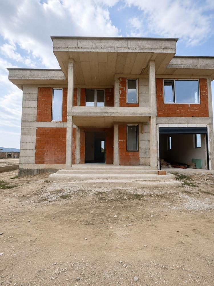 House for Sale in Plovdiv, Komatevo