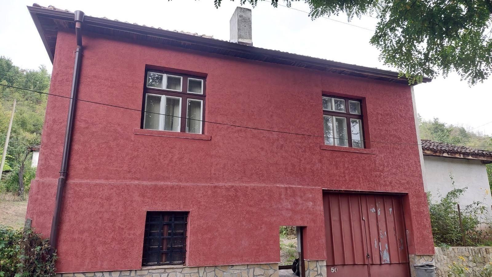 House for Sale in Lobosh, Pernik
