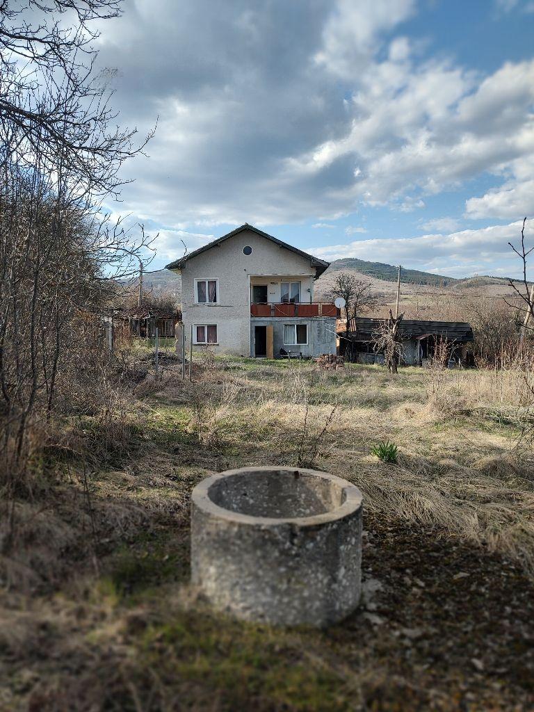 House for Sale in Mureno, Pernik