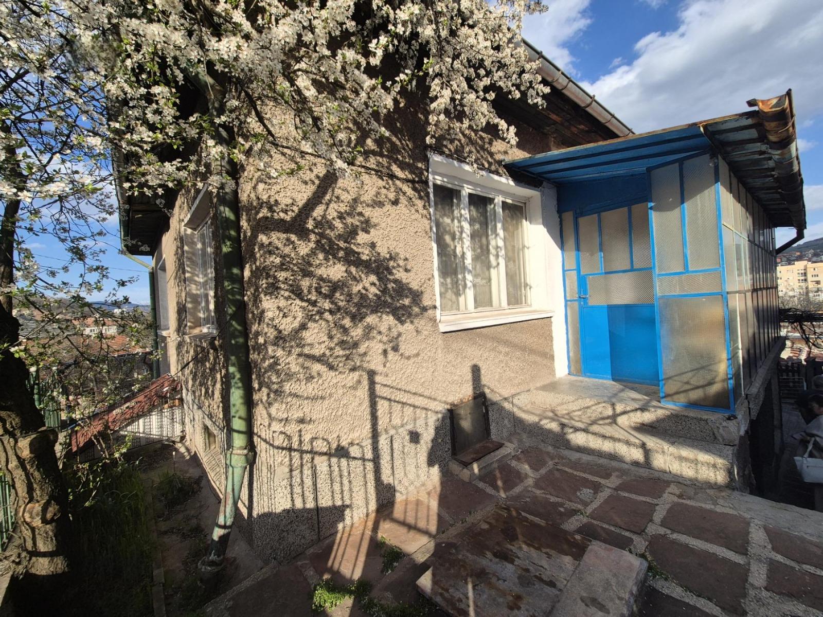 House for Sale in Pernik, Varosh