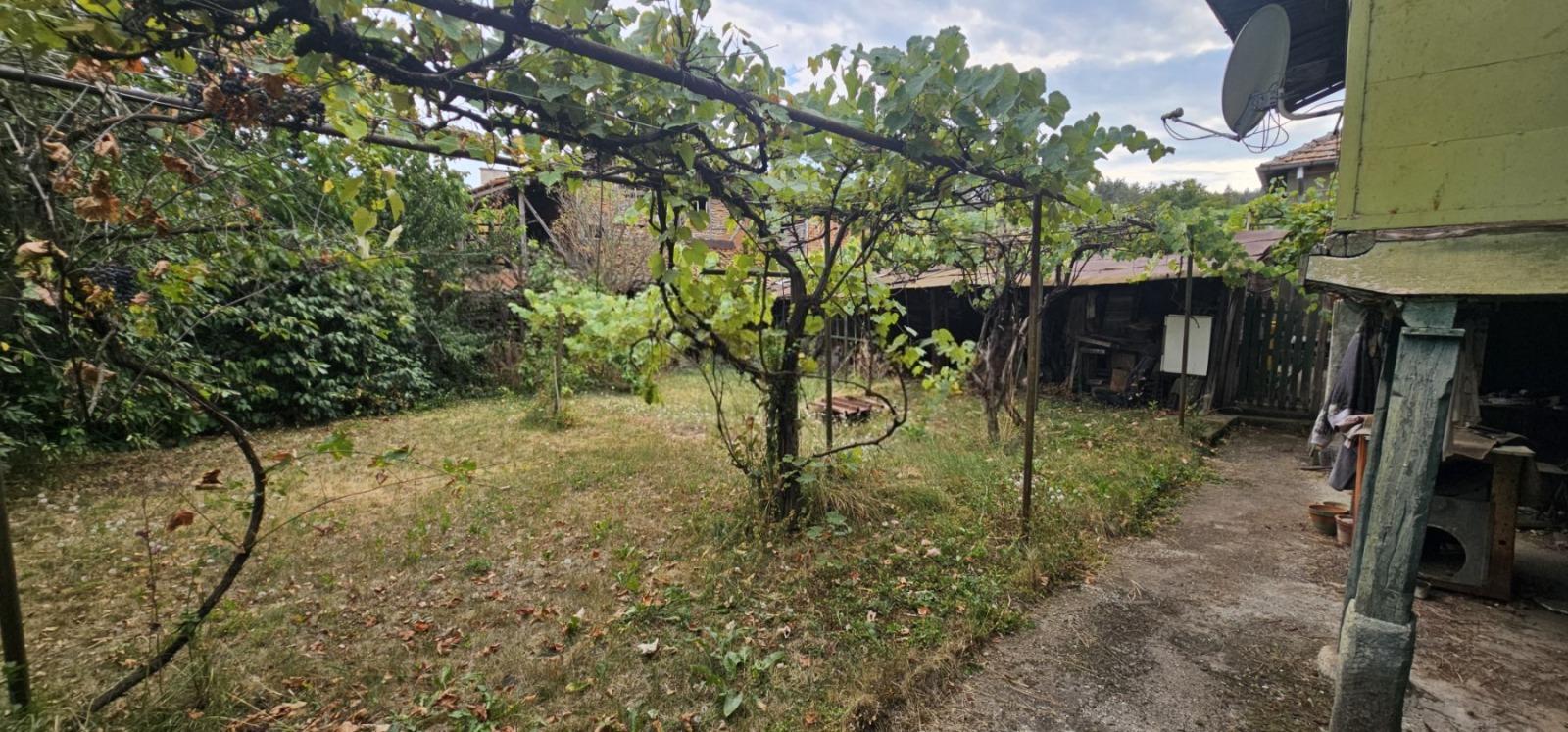 House for Sale in Chavdar, Sofia Province