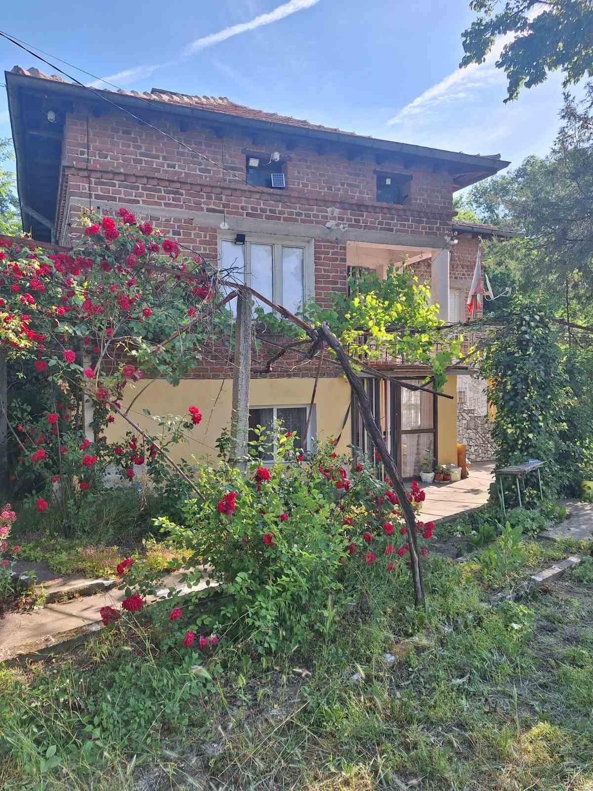 House for Sale in Vinogradets, Pazardzhik