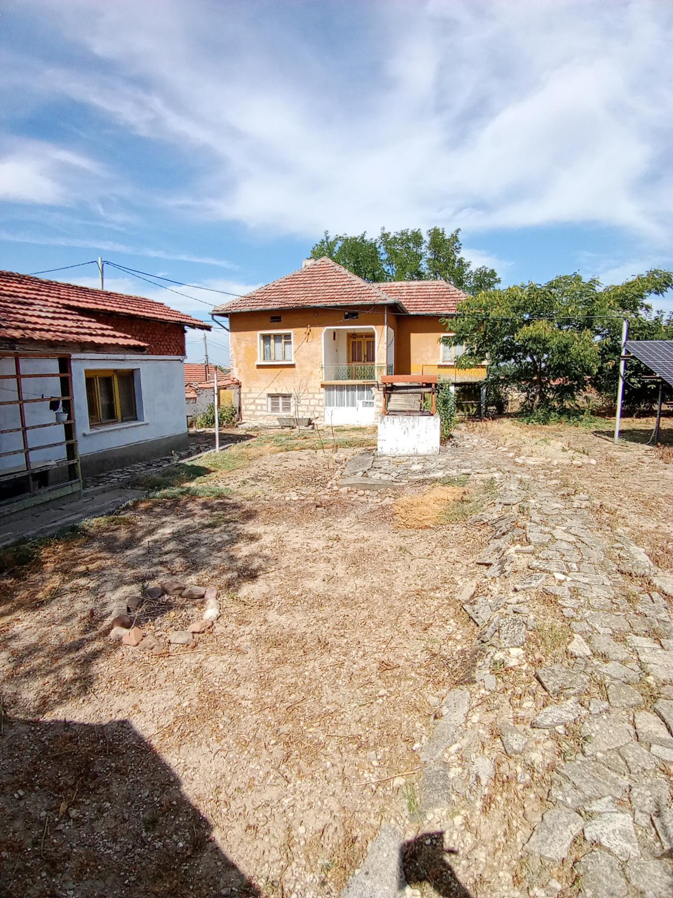 House for Sale in Manastirishte, Vratsa