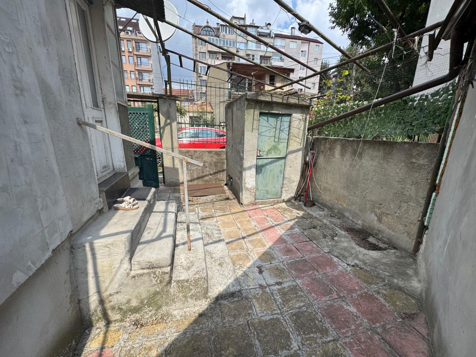 House for Sale in Varna, Kolhozen pazar