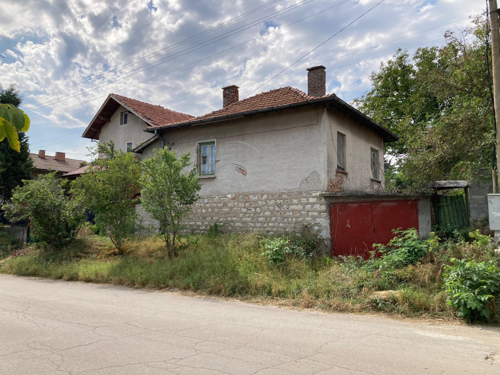 House for Sale in Opitsvet, Sofia Province