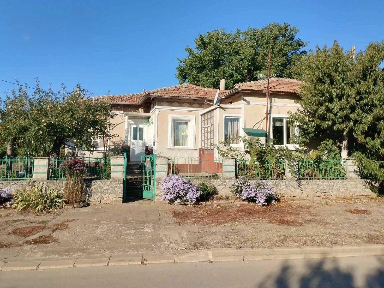 House for Sale in Snop, Dobrich