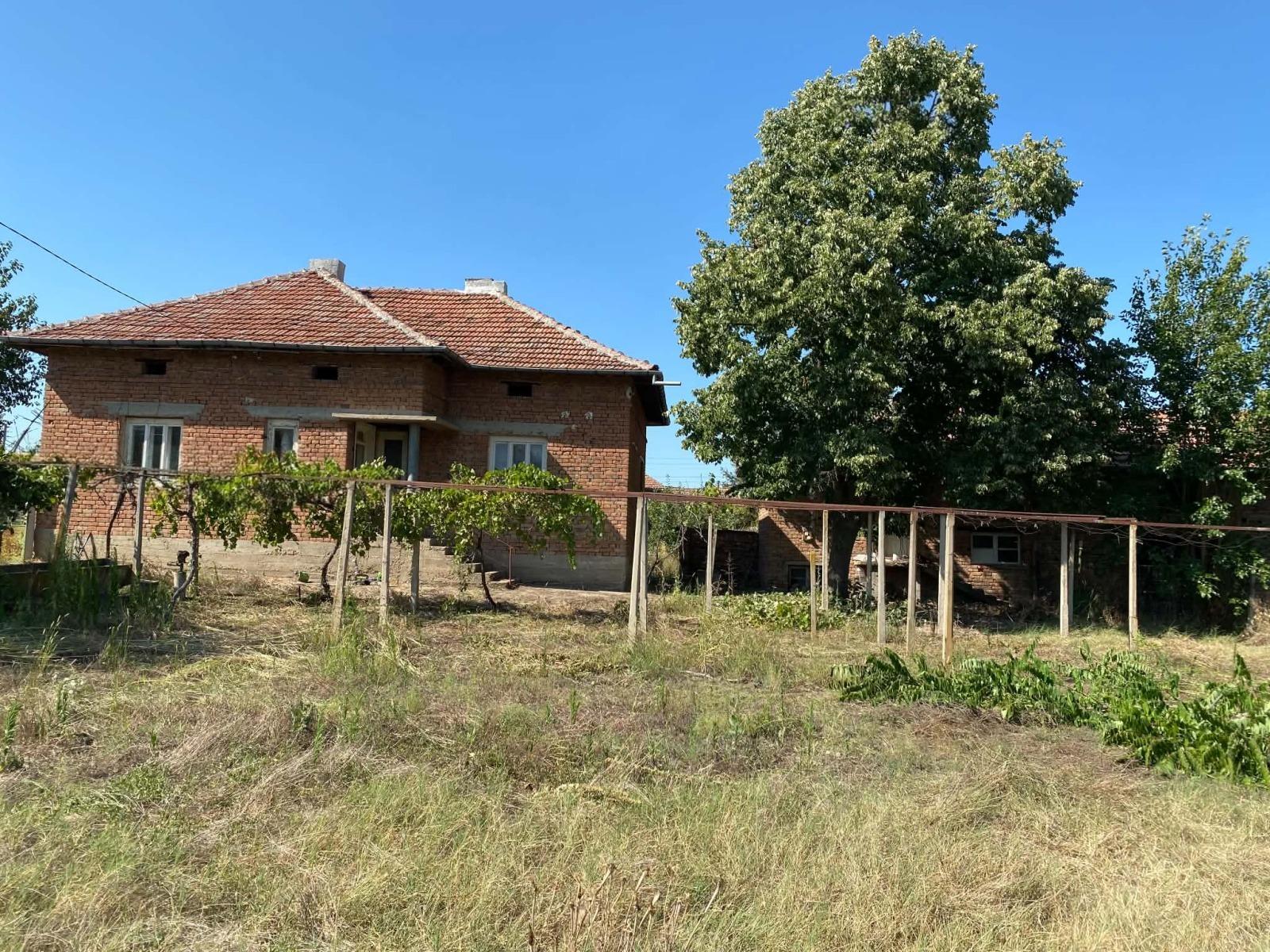 House for Sale in Zagrazhden, Pleven