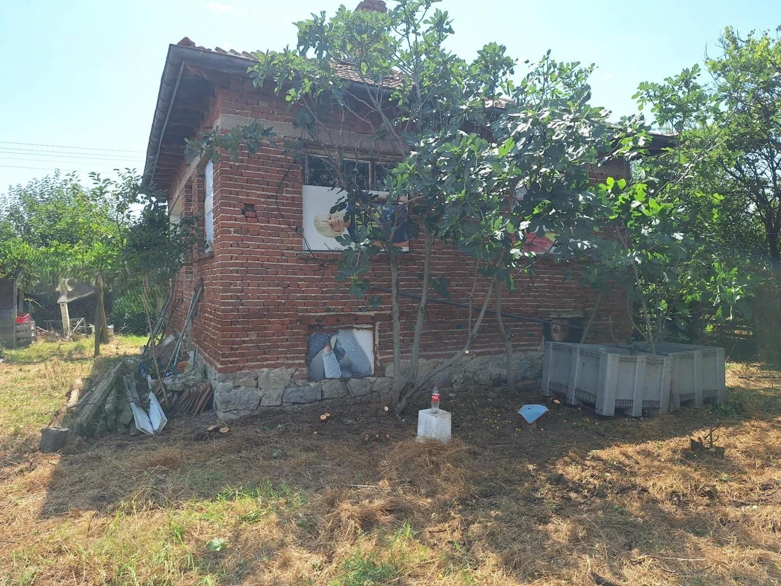 House for Sale in Tsarimir, Plovdiv