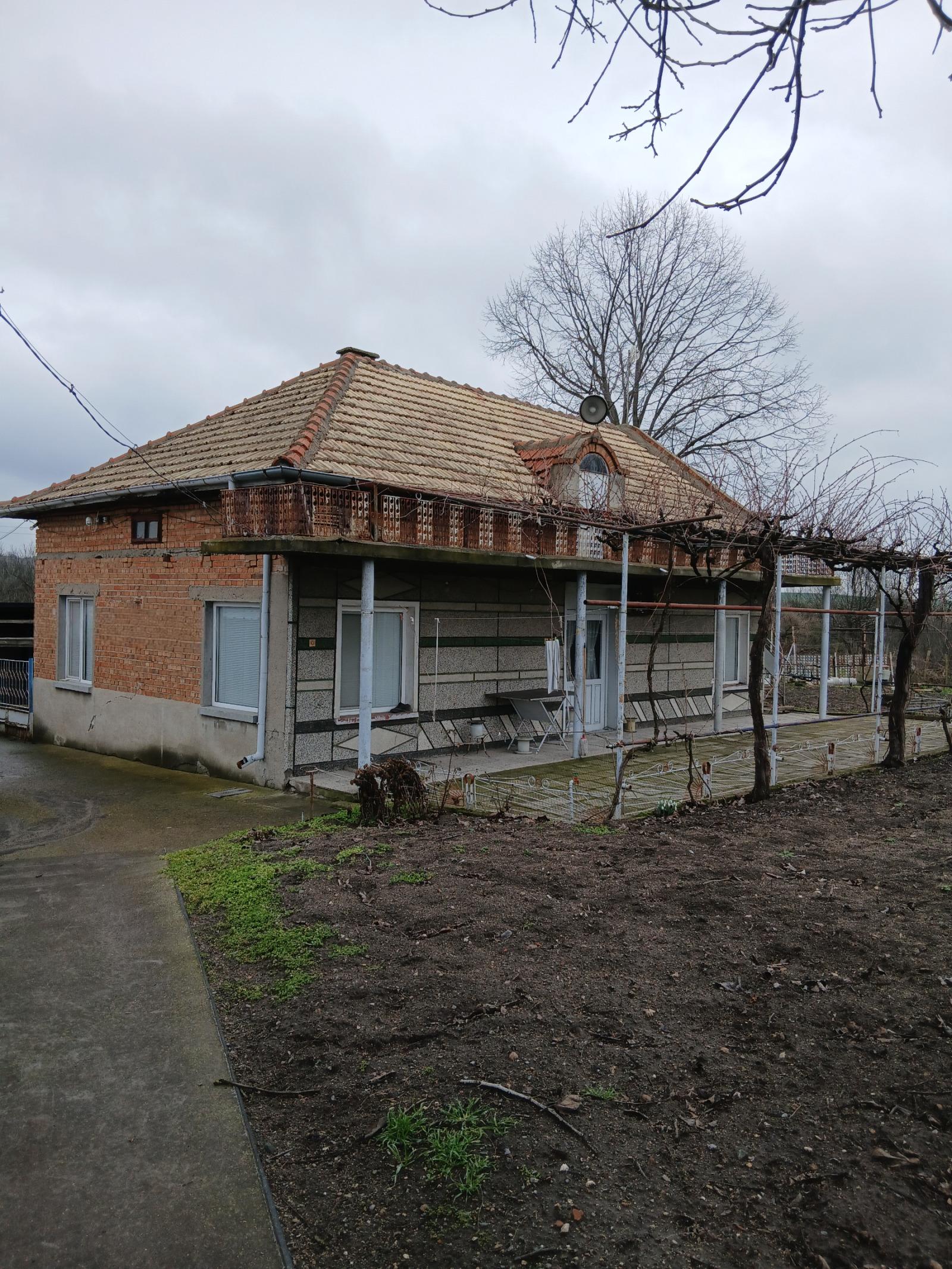 House for Sale in Aprilovo, Stara Zagora