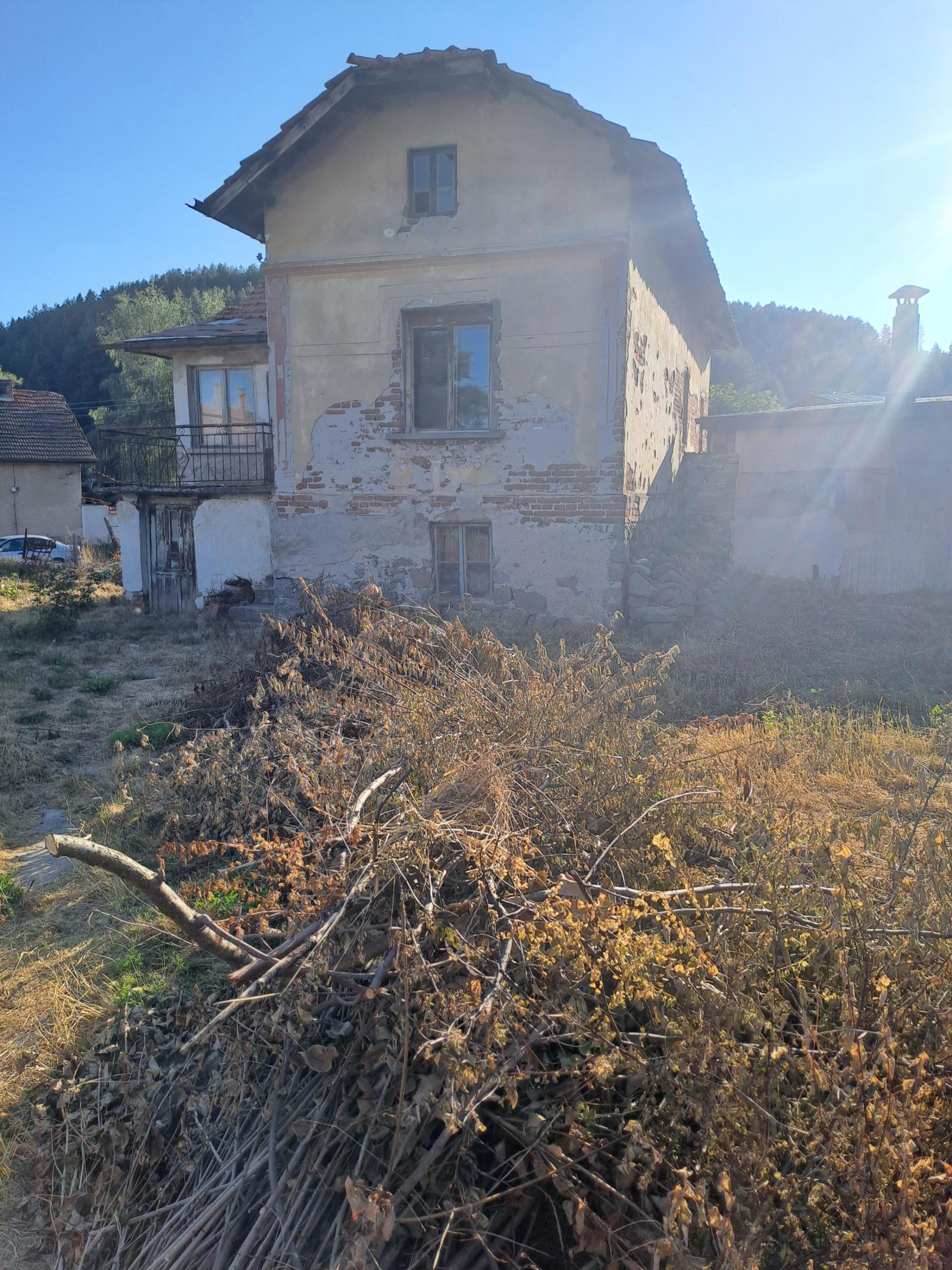 House for Sale in Shiroki dol, Sofia Province