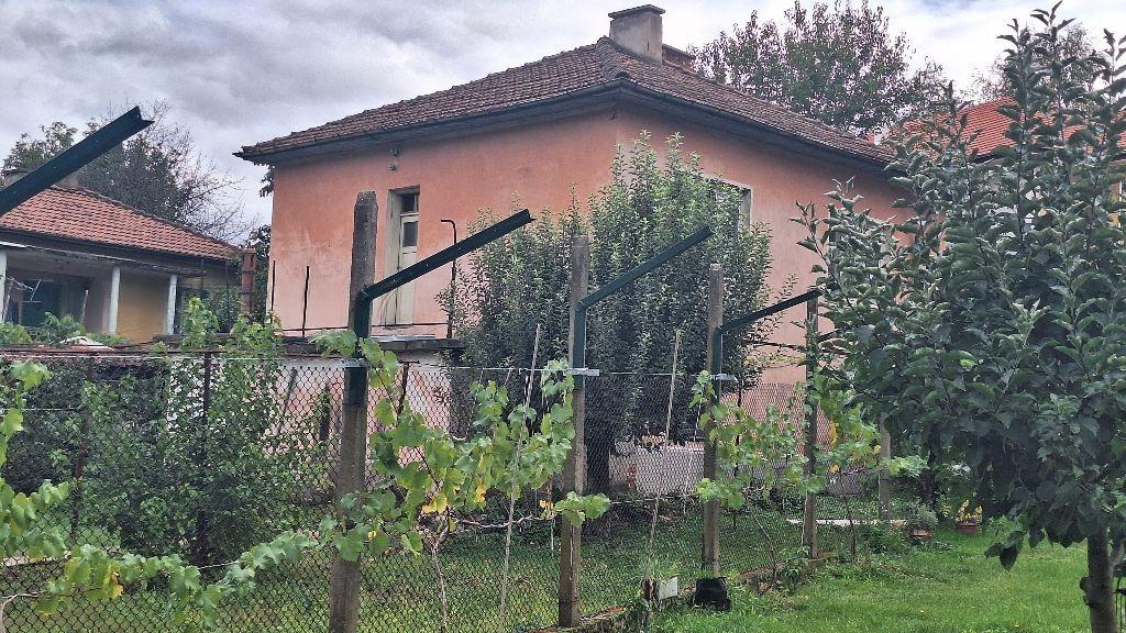 House for Sale in Nevestino, Kyustendil