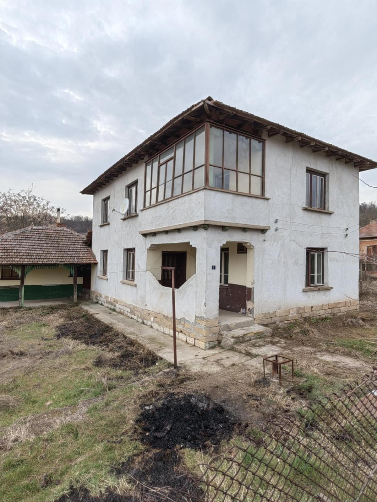 House for Sale in Ostrokaptsi, Vidin