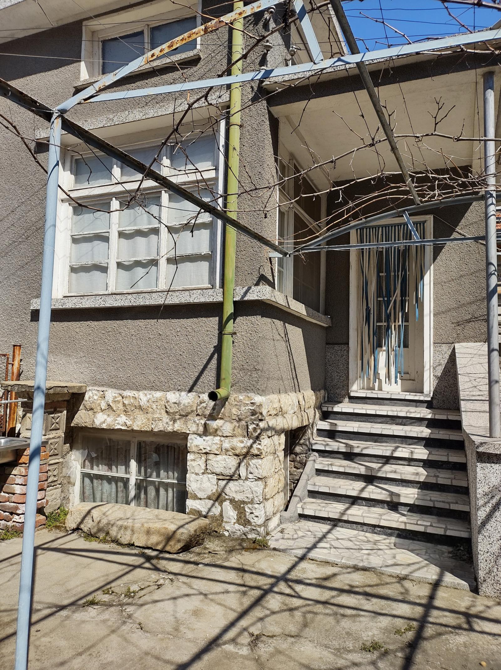 House for Sale in Chirpan, Stara Zagora